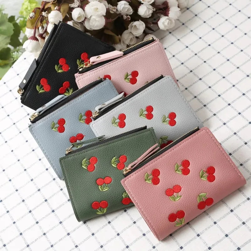 Elegant Embroidered Women's Clutch Wallet