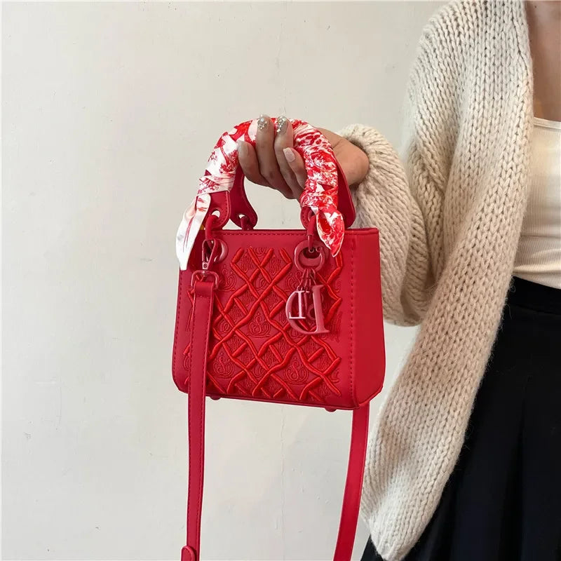 Fashionable Leather Crossbody Messenger Bag