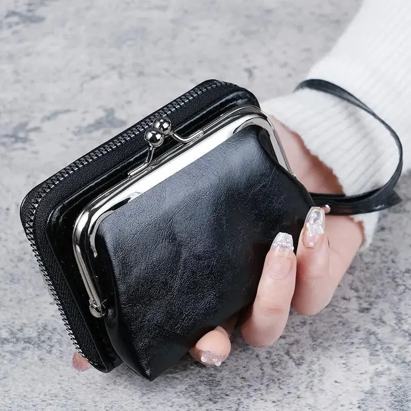 ClipTote – Stylish Card Purse