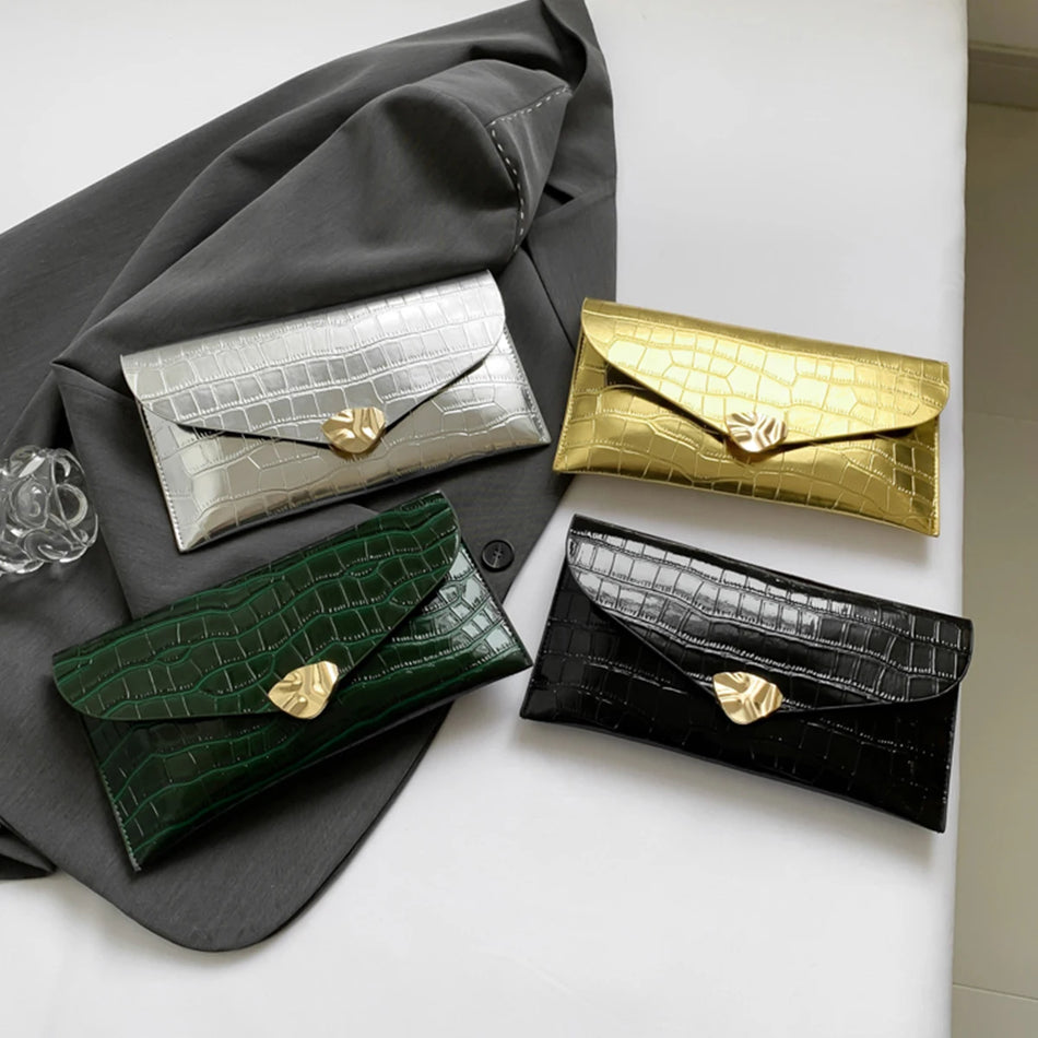 Women's Croc-Embossed PU Leather Clutch with Magnetic Closure